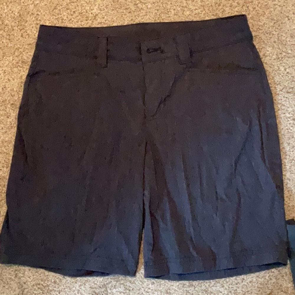 Eddie Bauer Women's navy heathered Bermuda Shorts